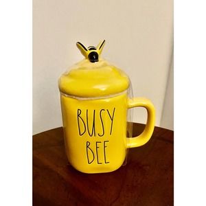 NWT Rae Dunn BUSY BEE Mug w/Bee Topper